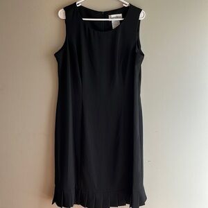 Danny and Nicole women’s black sleeveless dress Size 14